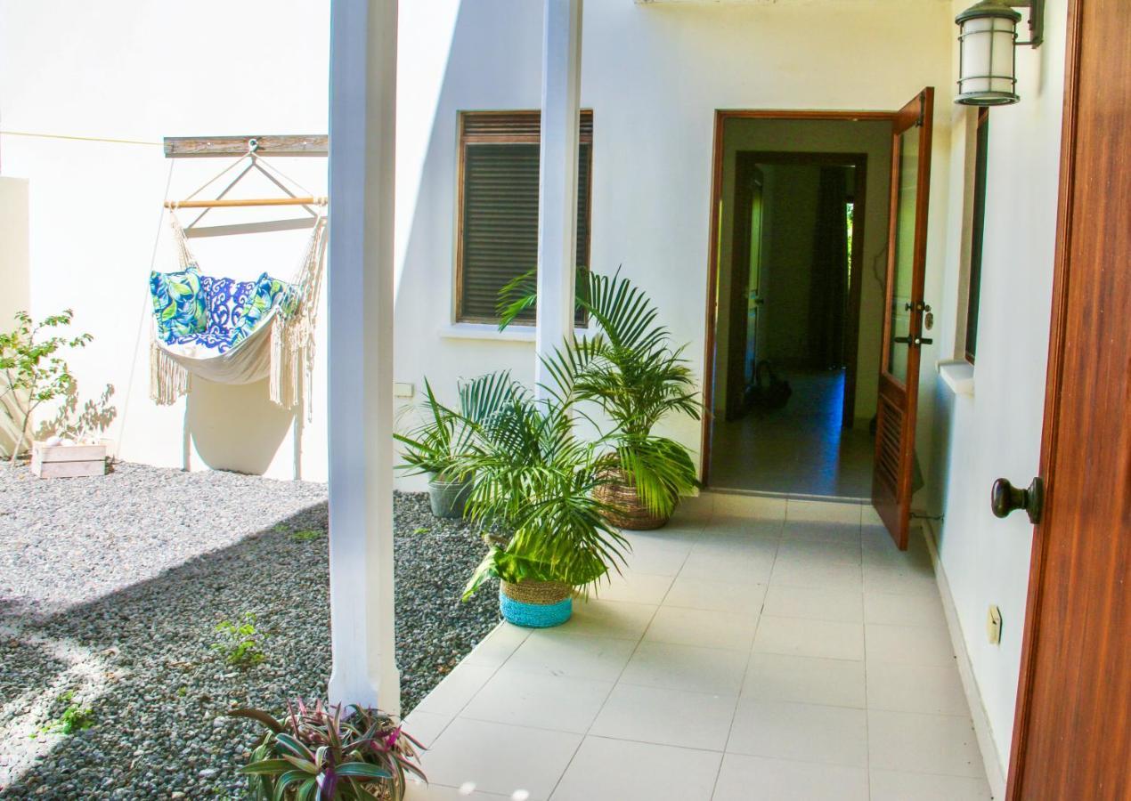 Hotel The Hideaway At Hughes Point Freetown Village Exteriér fotografie