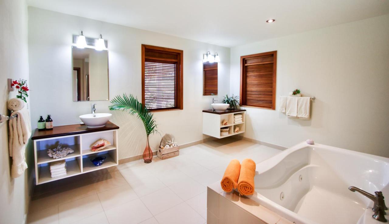 Hotel The Hideaway At Hughes Point Freetown Village Exteriér fotografie